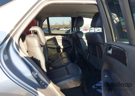 2013 Mercedes-Benz Ml 350 4Matic z USA, uszkodzony, nr VIN 4JGDA5HB9DA241455